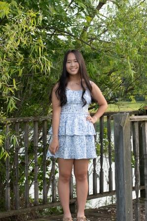 Tara Ludwig Spring Photos